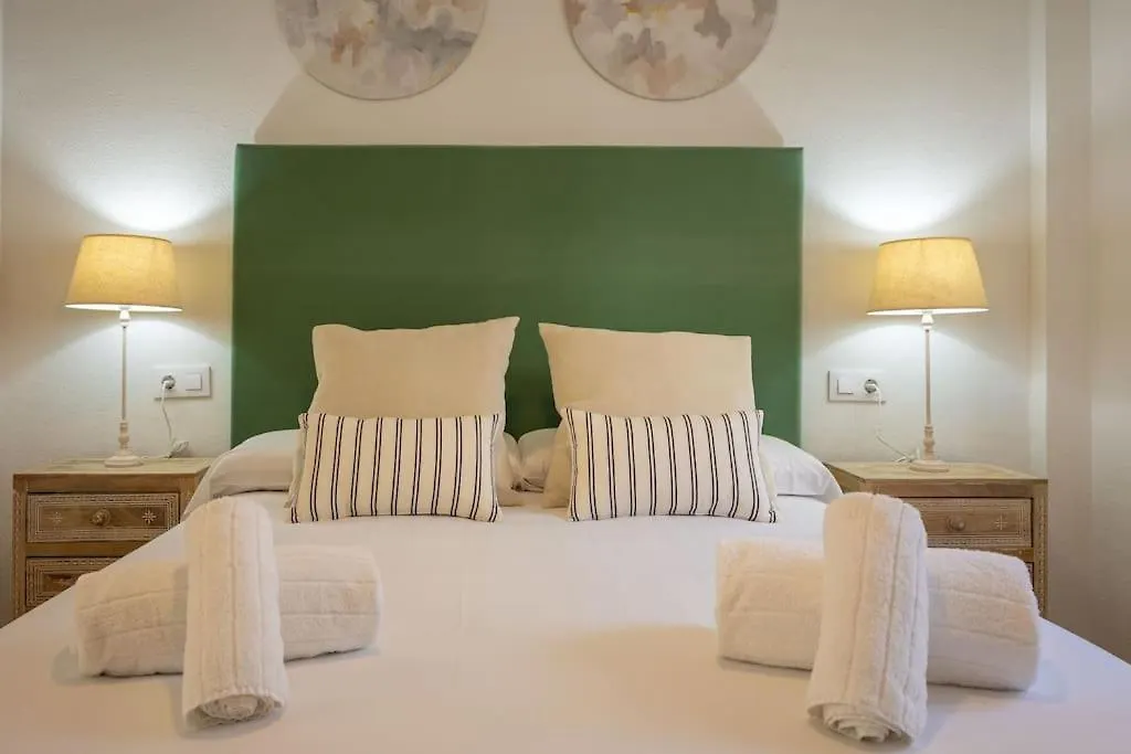 Bustos Tavera Suite Seville Apartment