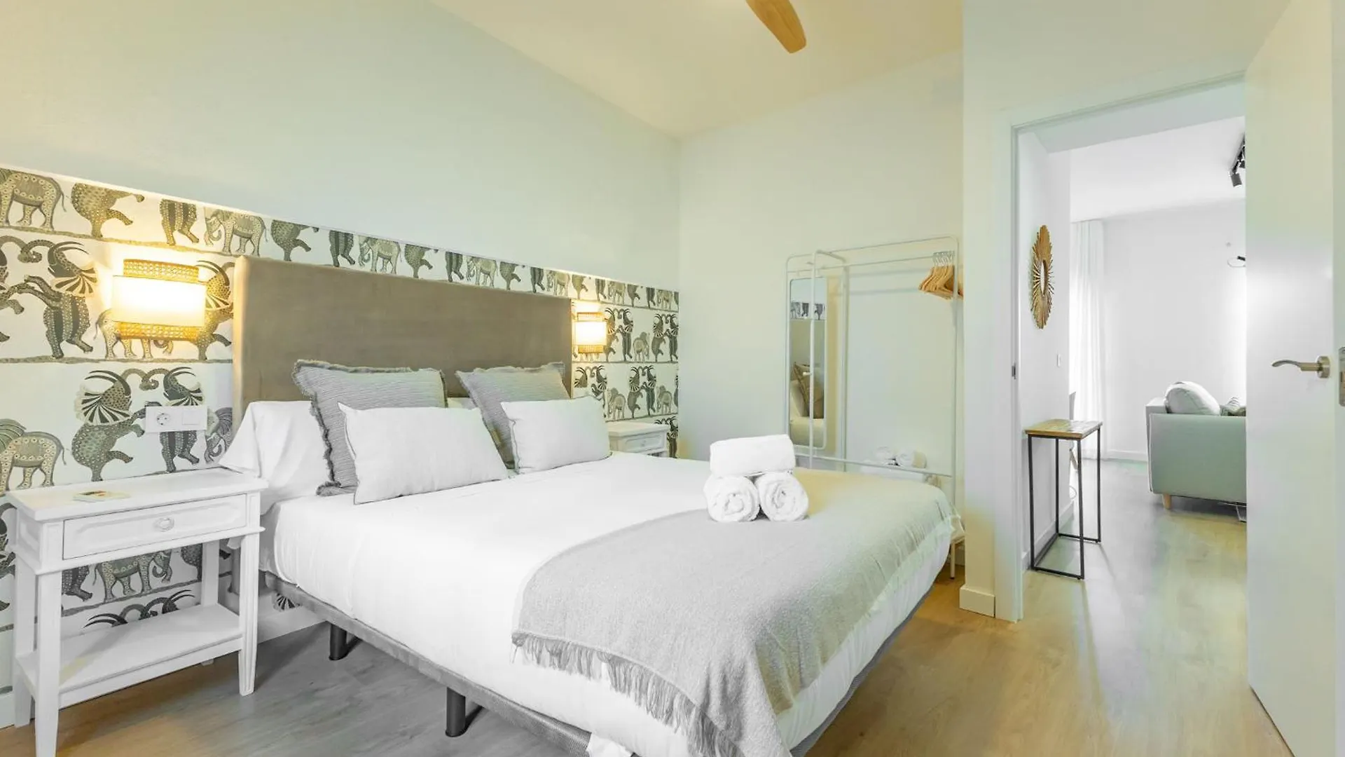 Apartment Bustos Tavera Suite Seville Spain